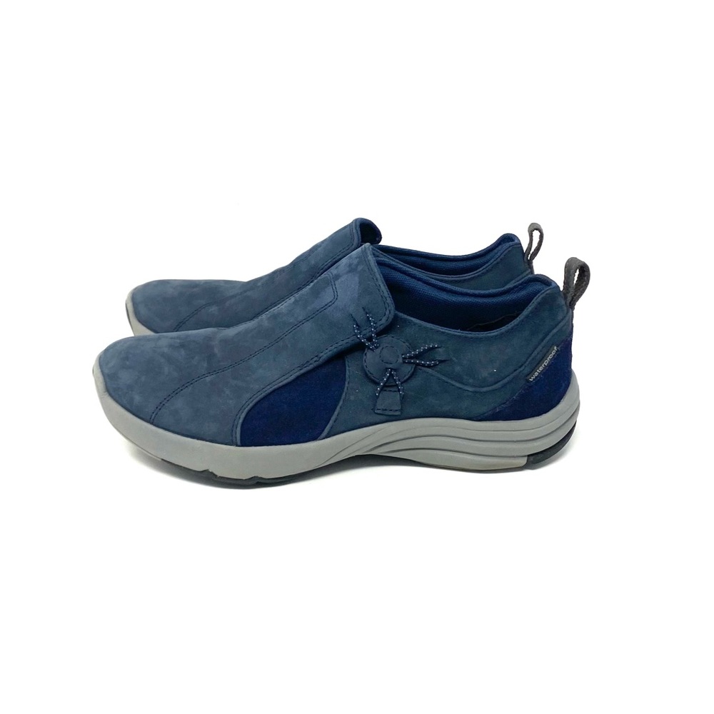 Clarks Slip Ons
